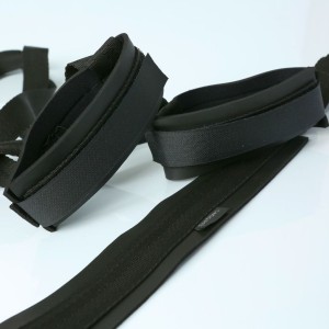 Гибкая распорка для ног Sportsheets Sex Sling Black для притягивания ног к телу. Photo 3