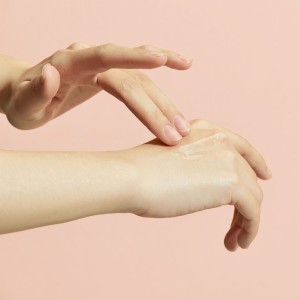 Лубрикант із доглядом на водній основі Bijoux Indiscrets Sex au Naturel – Aloe Vera. Photo 3